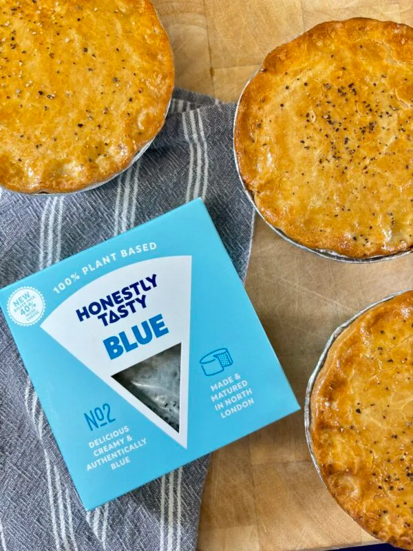 Plant Powered Steak And Blue Cheese Pie - Image 4